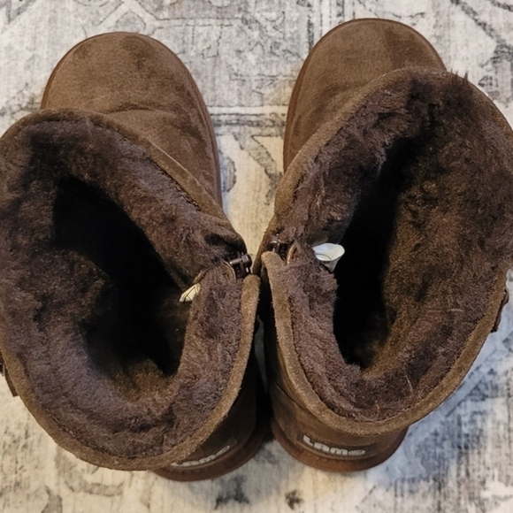 🍁NWOT Lamo Suede Tassled Boots - Picture 5 of 8